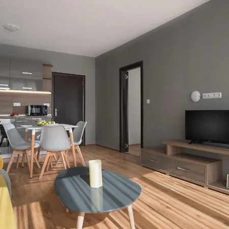 מלון דירות Miramar Luxury *