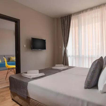 Miramar Luxury شقة فندقية بوموري
